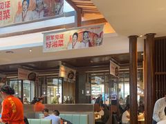 -阿瓦山寨·湘菜现炒·剁椒鱼头王(咸阳总店)