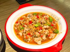 酸菜牛蛙-耍成都·红料理会员制餐厅(上海首店)
