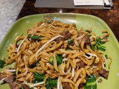 干炒牛河-凤兴鸡煲(宝安海雅店)