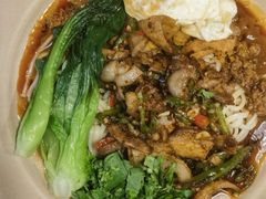 -方铲铲·成都板凳面(滨江银泰店)