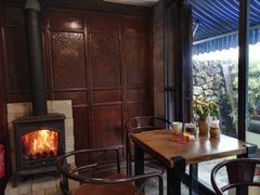 -蓝壁虎咖啡酒馆