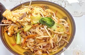 Egg and Meat Fried Noodles