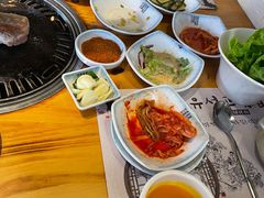 -唯成•韩国炭火烤肉 유성고기