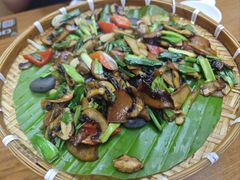 -云海肴·汽锅鸡·云南菜(天山百盛优客店)