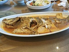 -赶海部落海鲜城(海阳路店)