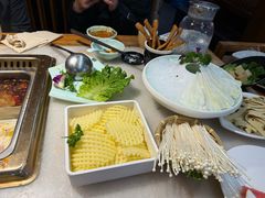 -巴渝瓦肆重庆鲜火锅(宝龙环湖店)