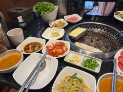 -木槿花韩式炭烤·熟成肉工坊(孙文东路店)