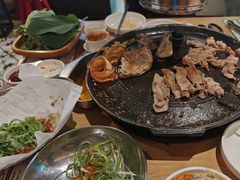 -江南猪肉商会无限续吃(弘大店)