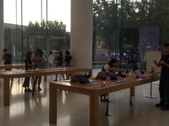 -Apple零售店(济南恒隆广场店)