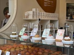 -VERIE BAKEHOUSE