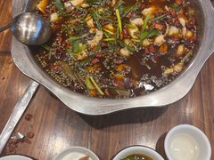 -乡土特色.冷锅鱼.牦牛肉汤锅