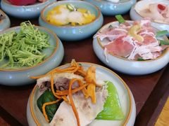 -桥香园过桥米线(国贸店)