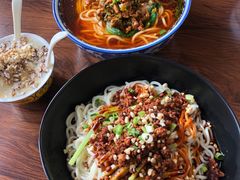 -口口香小吃店