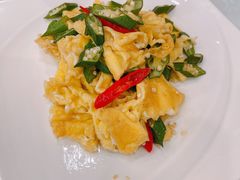 秋葵炒鸡蛋-巴依老爷新疆美食(清华东门店)