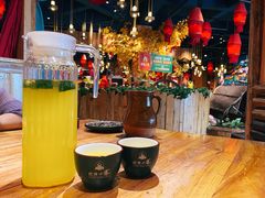 -老滇山寨•云南特色菜•地方菜•民族风情歌舞表演(金碧店)