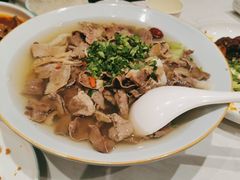 -犇逸·乐山跷脚牛肉·四川现炒(览海店)
