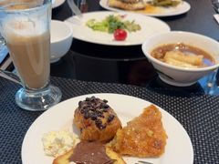 -圣丰索菲特·2 On 988 Café 自助餐厅