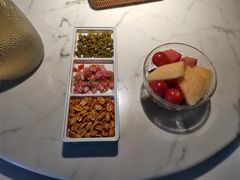 -荷塘秋月·本帮江浙菜(国权路店)