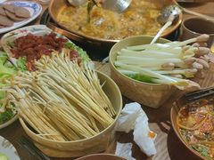 -滇翁·云南酸菜牛肉火锅(合肥首店坝上吾悦广场店)