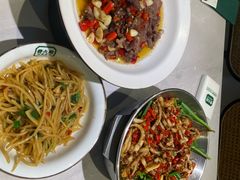 -费大厨辣椒炒肉(黄兴中心广场店)