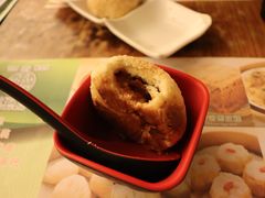 酥皮焗叉烧包-添好运点心专门店(深水埗店)
