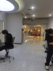 -苏豪路易士·嘉玛发廊