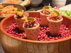 生牛肉塔塔配海胆鱼子酱-庐灶江南·江南菜·四合院Bistro(东直门雍和宫·原华侨宾馆店)
