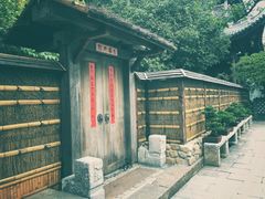-龙华寺