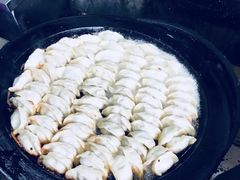 -黄阿姨锅贴大王(万航渡路店)