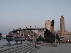 -人民防洪胜利纪念塔