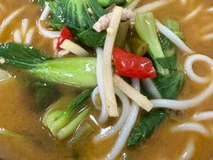 -牛八宝桂林米粉(八里庄店)