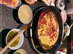 -四小区火锅·巷子里的重庆火锅(花照壁店)