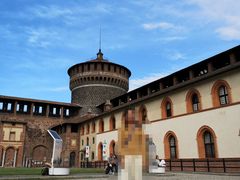 -斯福尔扎古堡
