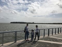 -上海滴水湖皇冠假日酒店