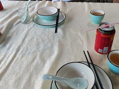 -猪三哥肥肠鸡川菜小炒