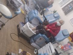 -朋朋修脚(瓦房店五一路店)