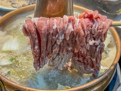 -洞庭洲·防空洞火锅·铜锅涮肉·烧烤(新百广场店)