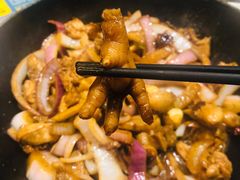 -胡须佬鸡煲四季火锅店(石厦西村直营店)