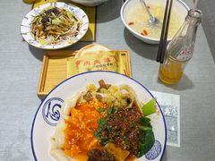 -大嘻咹biangbiang面(历史博物馆店)