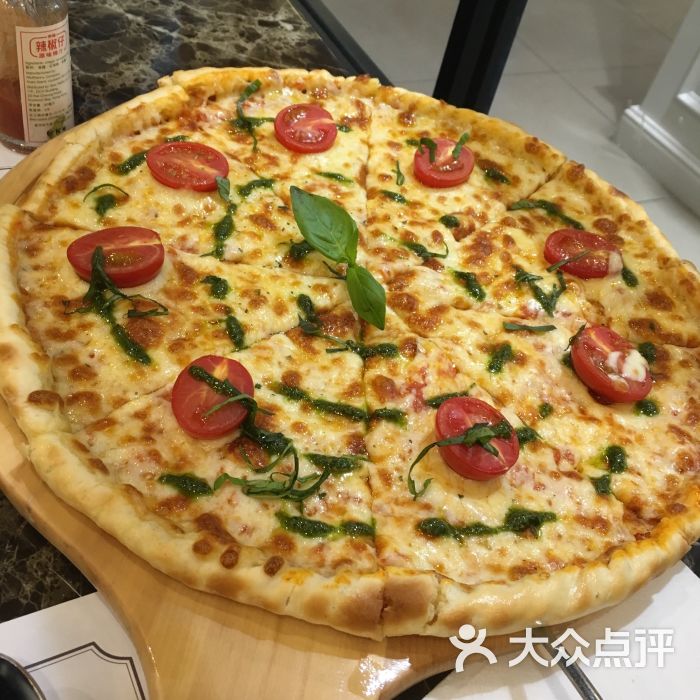 enmajuscule上传的图片