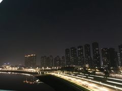 -南京眼步行桥