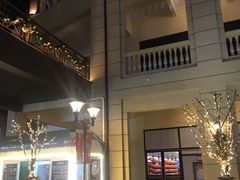 -王府井奥莱临潼小镇(临潼店)