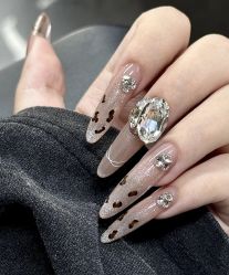 -斯馨·健康美甲美睫