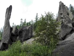 -峡谷浮石林景区