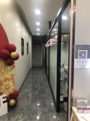 -苗方清颜专业祛痘·皮肤管理