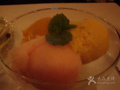 -Keens Steakhouse