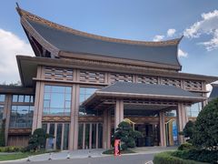 -七彩云南古滇温泉山庄