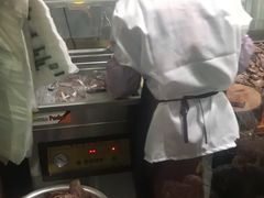 -吾穆勒蓬灰牛肉面·清真(北滨河中路店)