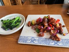 -云海肴·汽锅鸡·云南菜(天山百盛优客店)