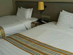 -如家精选酒店(苏州火车站万达广场地铁站店)